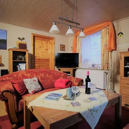 Vakantiehuis Elke Luethje Modern Retreat Hochdonn